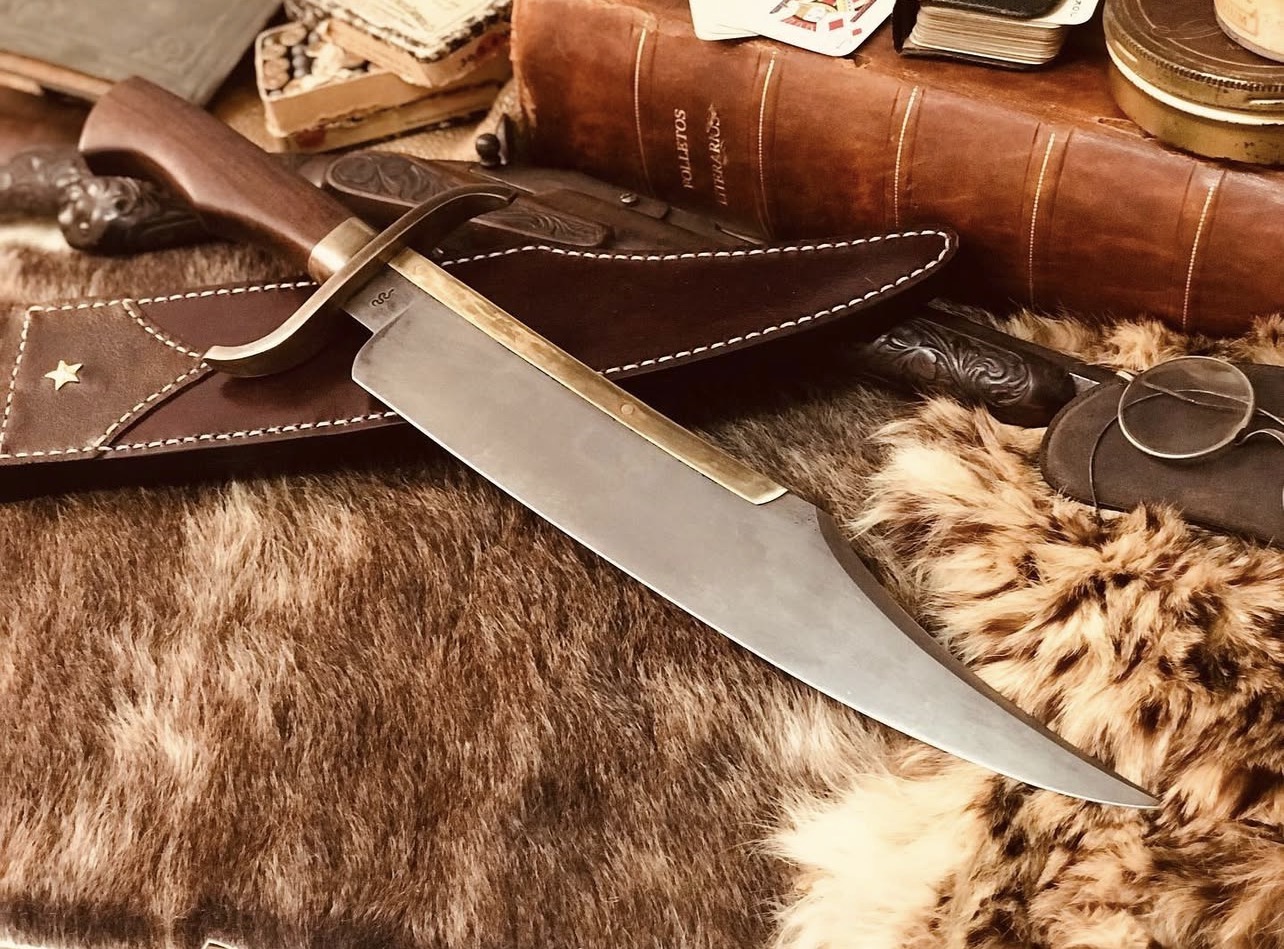 MC Knifemaker custom handmade hunting knife with handcrafted leather sheath