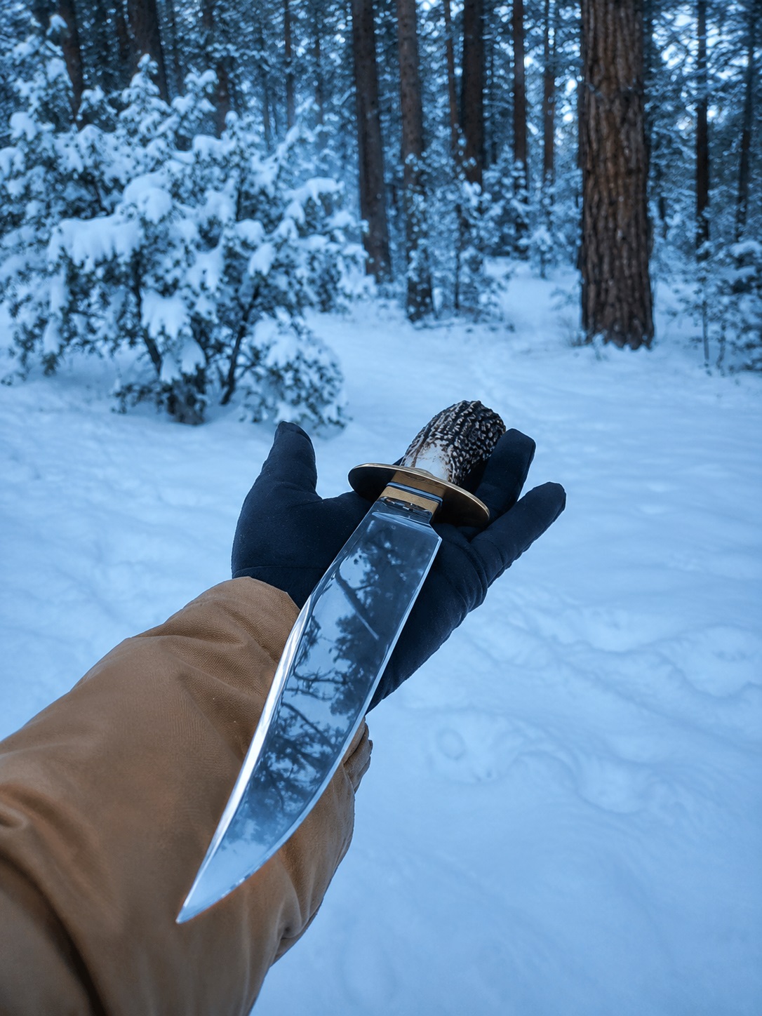 MC Knifemaker knife outdoors